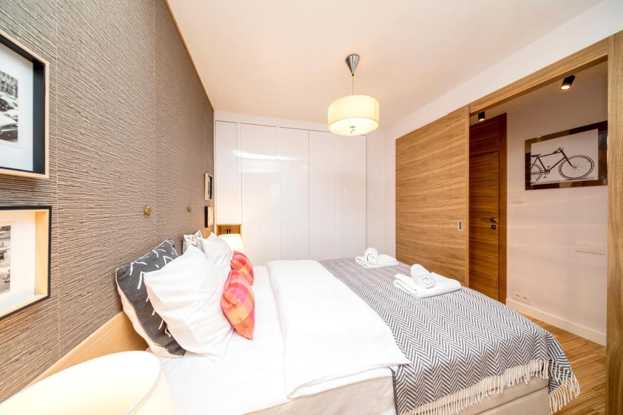 Golden Apartment With Air Condition By Your Freedom วอร์ซอ ภายนอก รูปภาพ