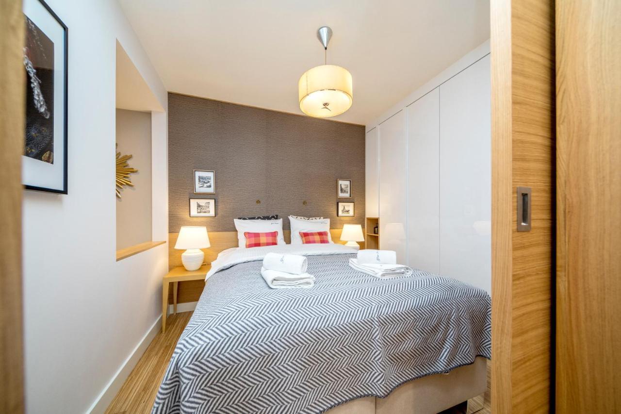 Golden Apartment With Air Condition By Your Freedom วอร์ซอ ภายนอก รูปภาพ