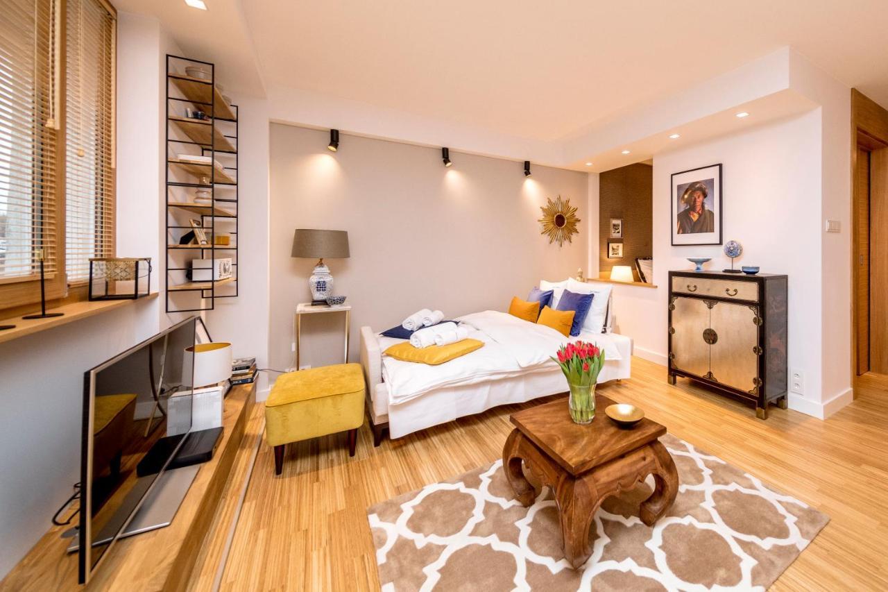 Golden Apartment With Air Condition By Your Freedom วอร์ซอ ภายนอก รูปภาพ